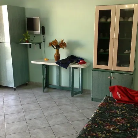 Arianna Club Hotel Appartamenti Апарт-отель Роди-Гарганико