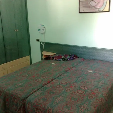 Arianna Club Hotel Appartamenti Апарт-отель Роди-Гарганико