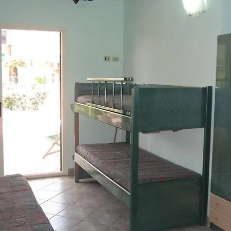 Arianna Club Hotel Appartamenti *