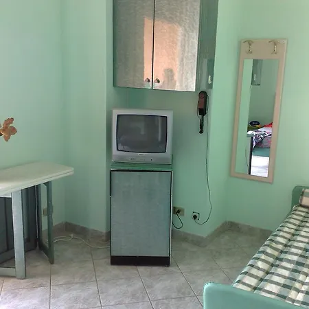 Arianna Club Hotel Appartamenti Апарт-отель *